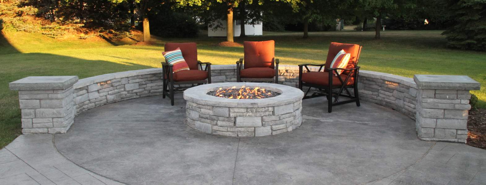 Traditional Patio with Fire Pit